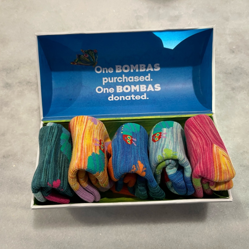 NIB Eric Carle Bombas
